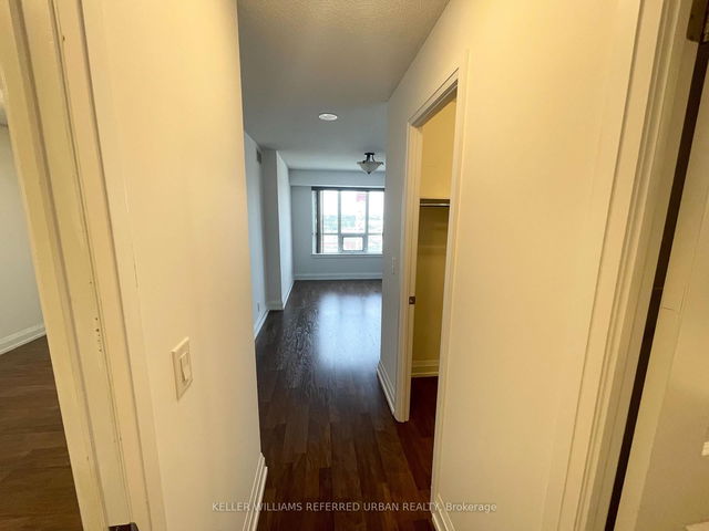 811 - 55 De Boers Drive