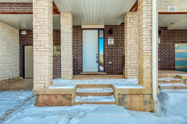 1403 Courtleigh Trail