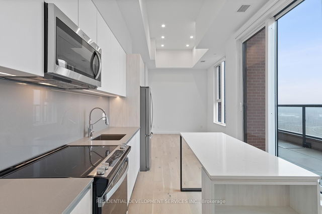 1205 - 3100 Keele Street