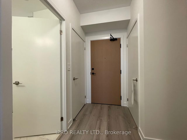 611 - 1440 Clarriage Court