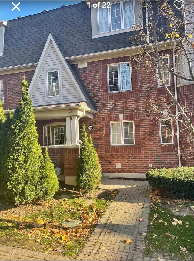 4 - 764 Neighbourhood Circle