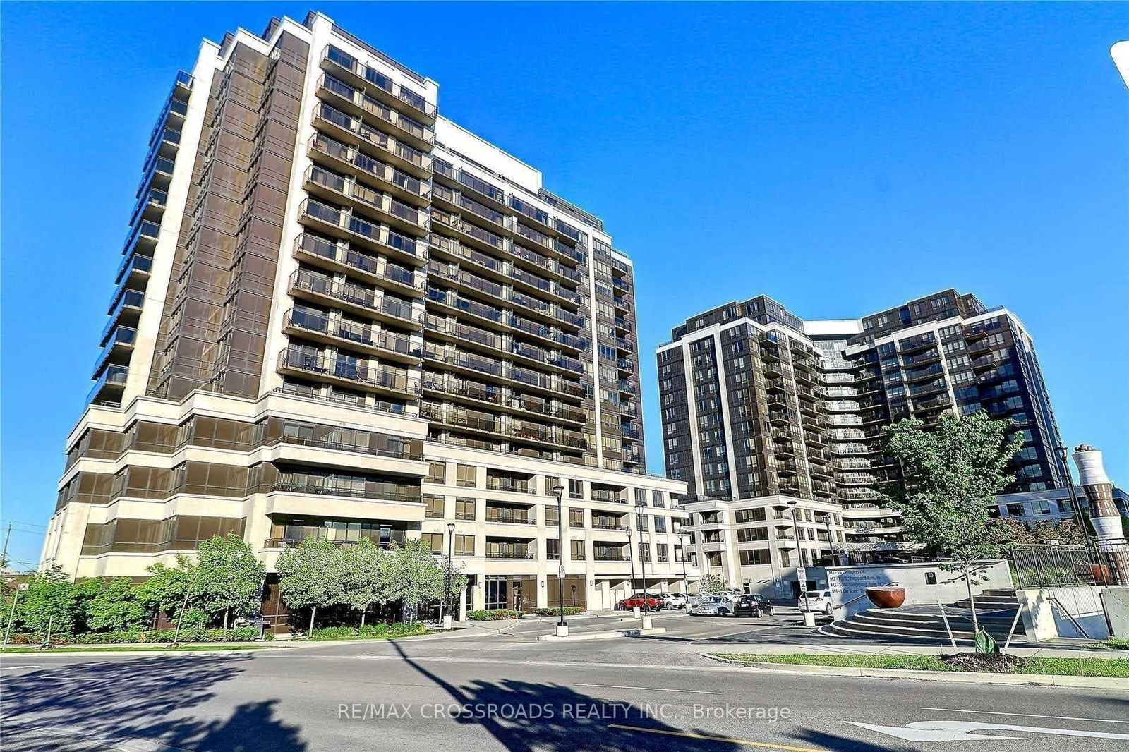 A bright and spacious 1+1 condo featuring an open-concept layout, modern kitchen with stainless steel appliances, and a private balcony. The versatile den is perfect for a home office. Enjoy top-tier amenities including indoor pool, gym, party room, sauna, visitor parking and 24-hour concierge. Conveniently located steps from Sheppard West Station, with easy access to Hwy 401, Yorkdale Mall, and York University. Move in & enjoy the perfect blend of comfort and convenience!