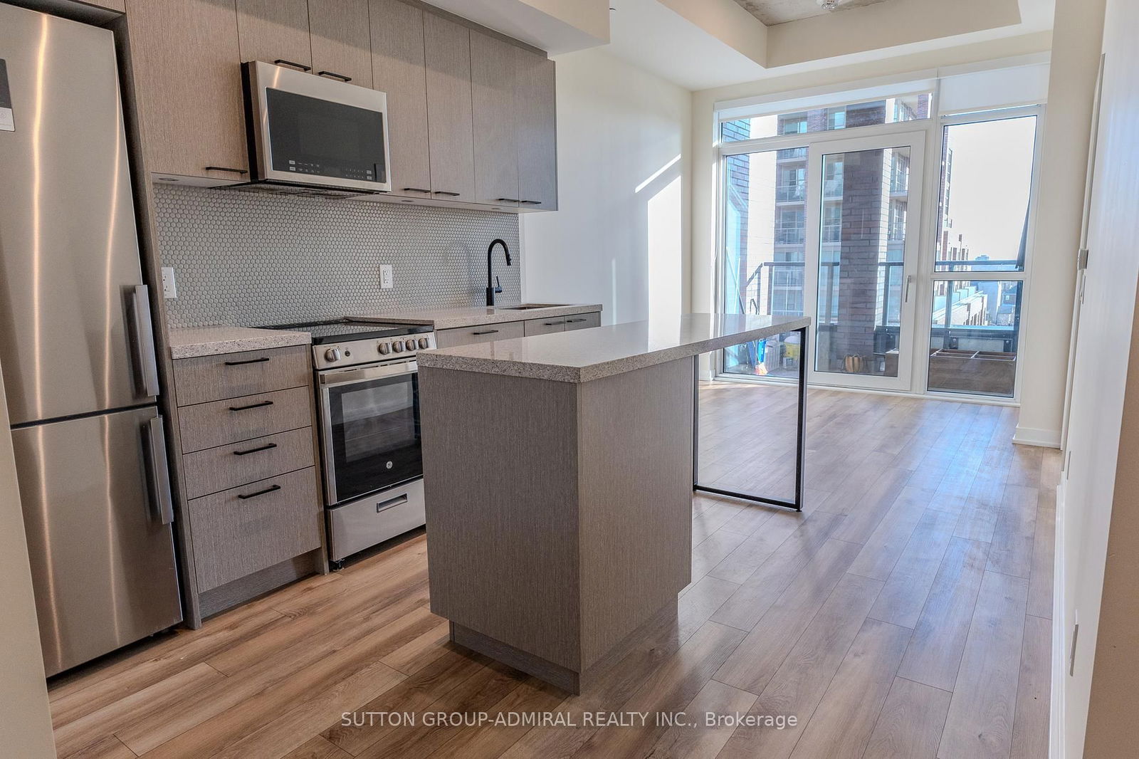 New building built by Diamond Kilmer Developments by the name of Reunion Crossing Building In the vibrant neighborhood of St Clair W! Condo is ready to move right in! 2 Bedroom, 2 Bath Unit with Appliances. An eye catching 10' Exposed concrete ceilings with a bright layout. This place has great amenities which includes Gym, game room, party room and BBQ! You are walking distance to the heart of The Junction with many restaurants, bars and shops. A lively neighborhood with a sense of community. Parking Available for $100 per month.
