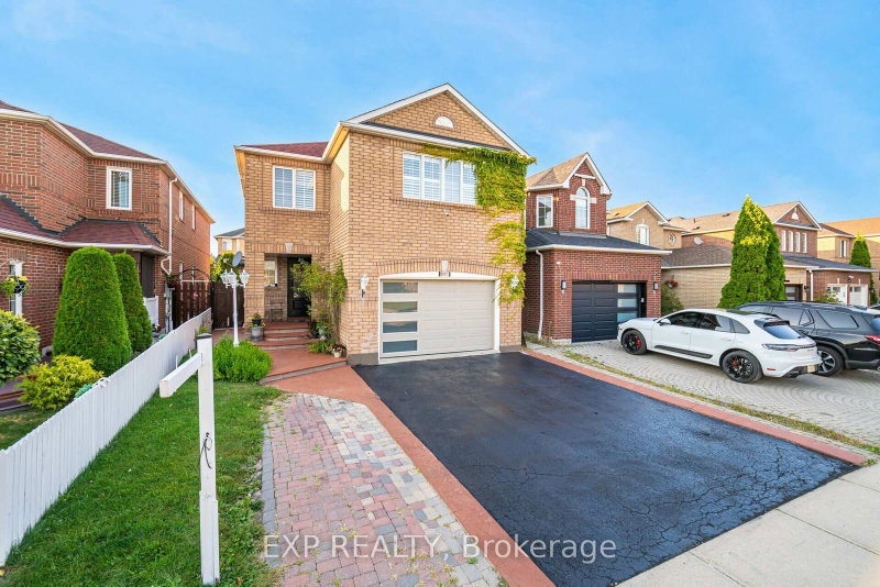 891 Stonebridge Avenue, Mississauga
