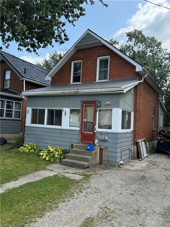383 DOURO Street, Stratford