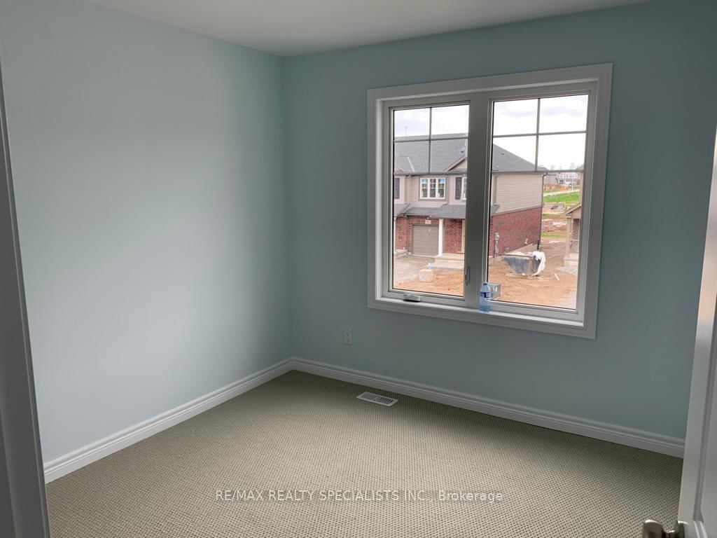 12 DAMUDE Avenue - Photo 11