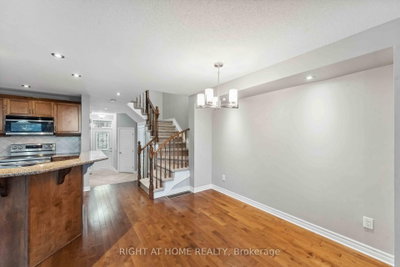 130 Tandalee Crescent — photo 6