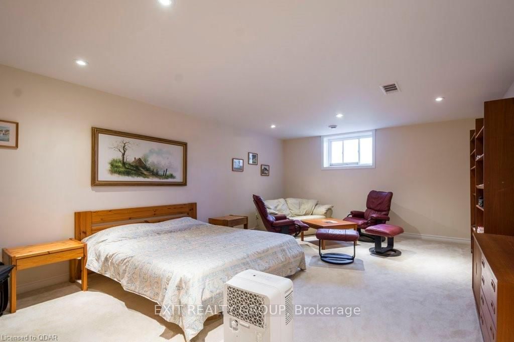 73 ALETHA Drive - Photo 17