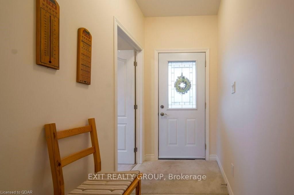 73 ALETHA Drive - Photo 3