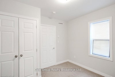 Unit 3 — 519 DUNDAS Street — photo 6