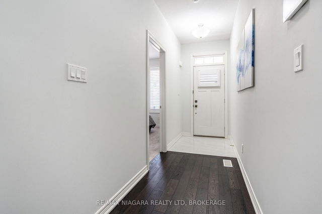 8 Toe Blake Court