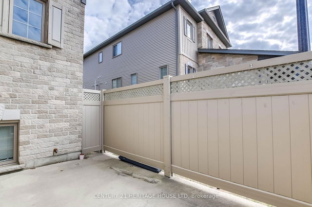 26 - 3200 Singleton Avenue