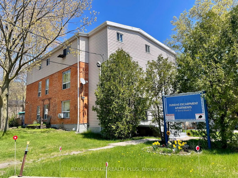 37 Bond Street S, Hamilton