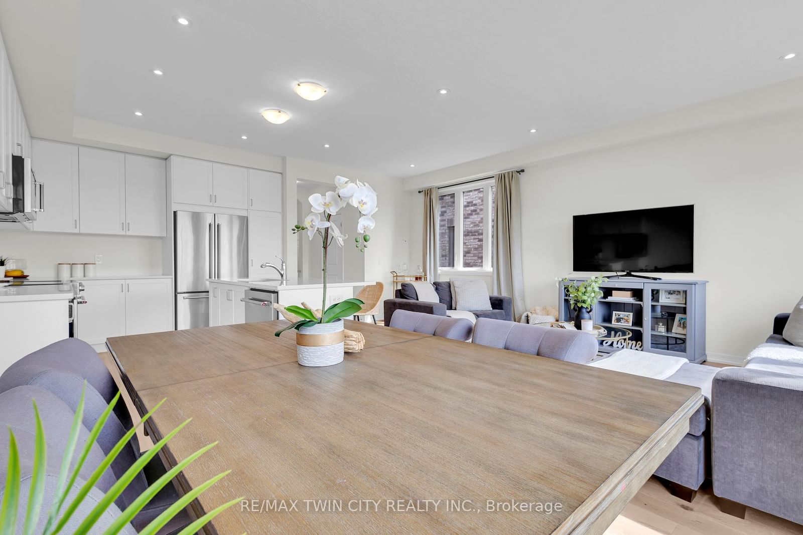 11 Crossmore Crescent - Photo 13