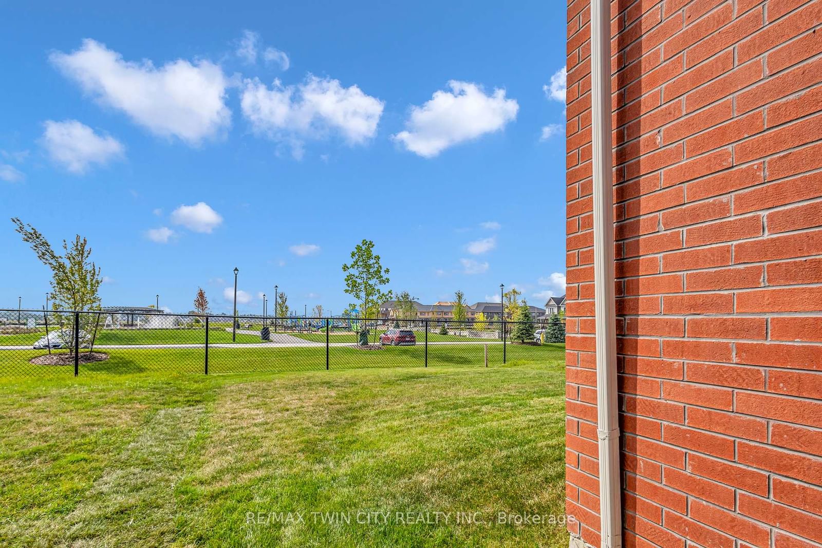 11 Crossmore Crescent - Photo 21