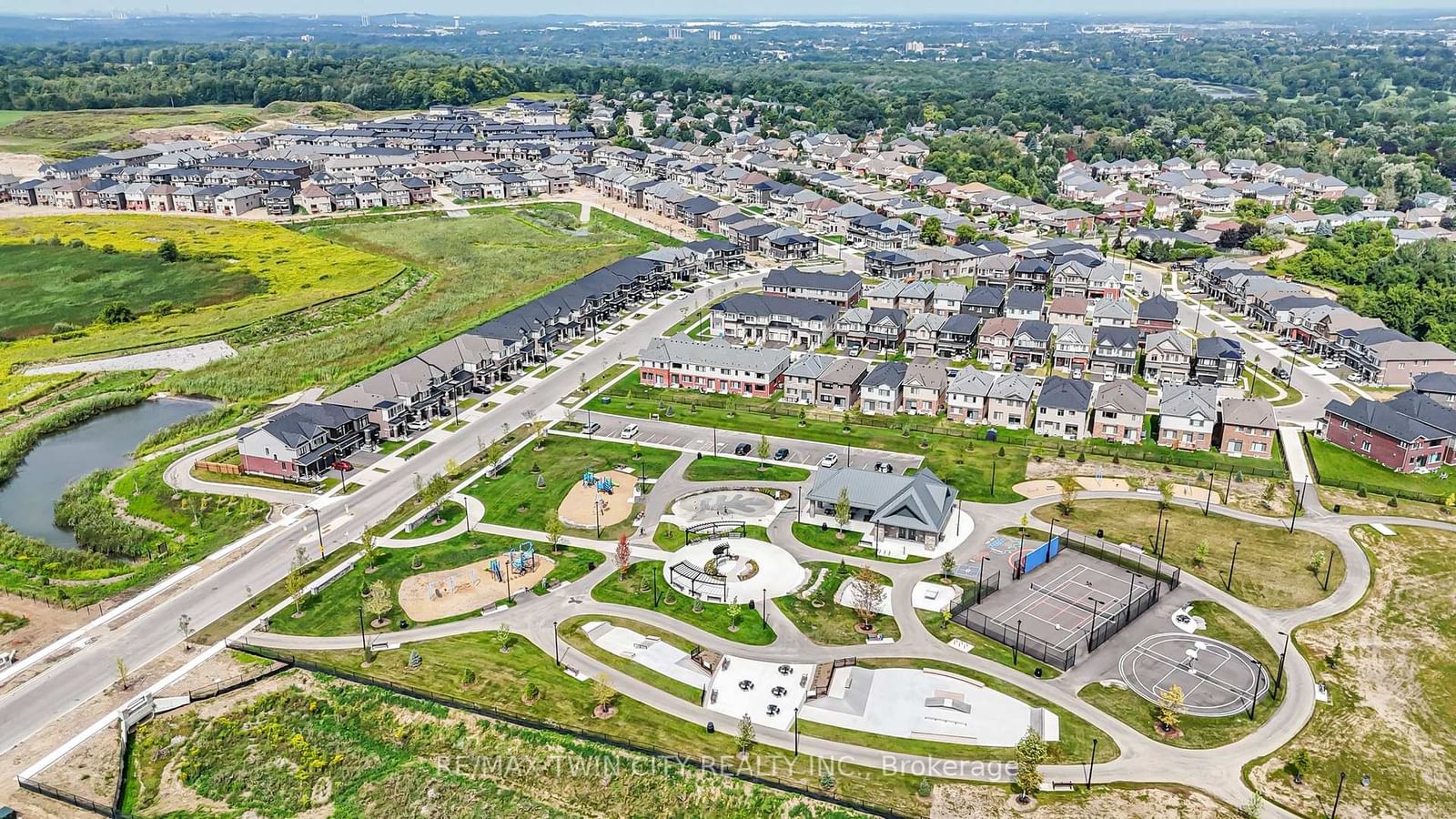 11 Crossmore Crescent - Photo 3