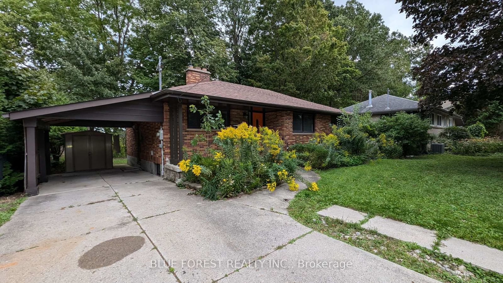 266 Greenwood Avenue sold in London