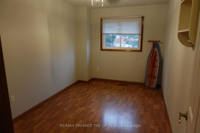 Unit 3 — 255 Mount Albion Road — photo 4