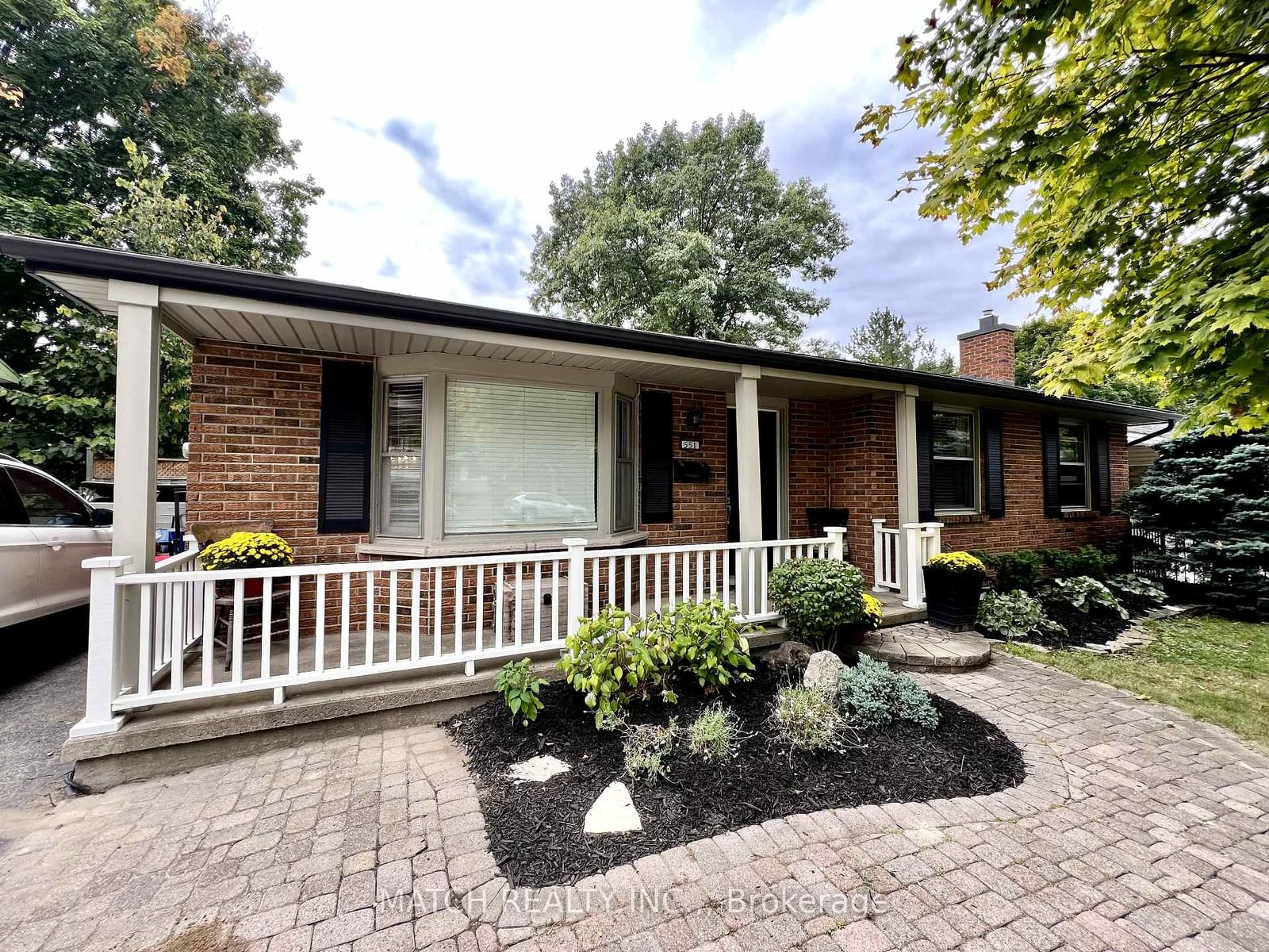 551 Griffith Street sold in London