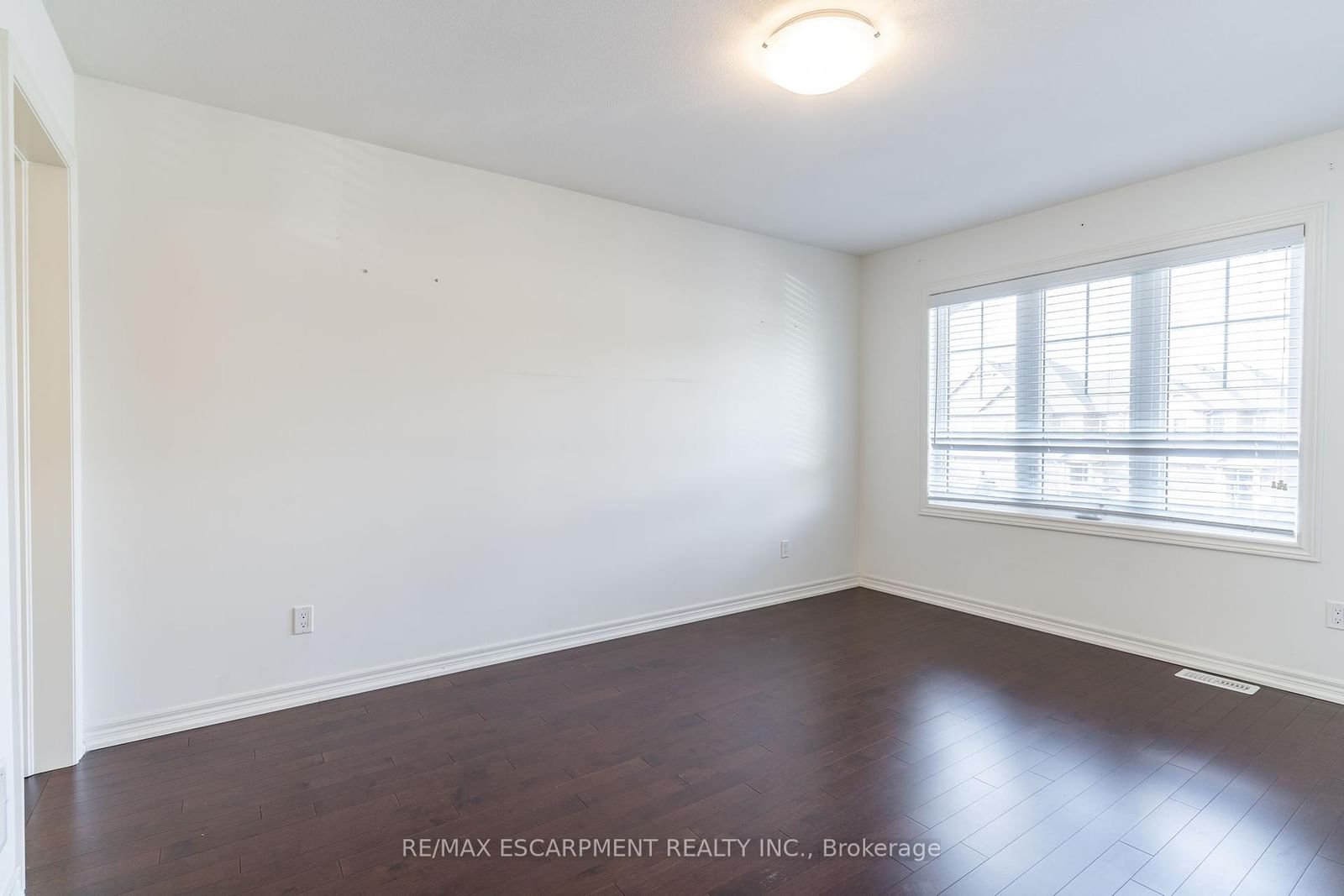 40 Damude Avenue - Photo 10