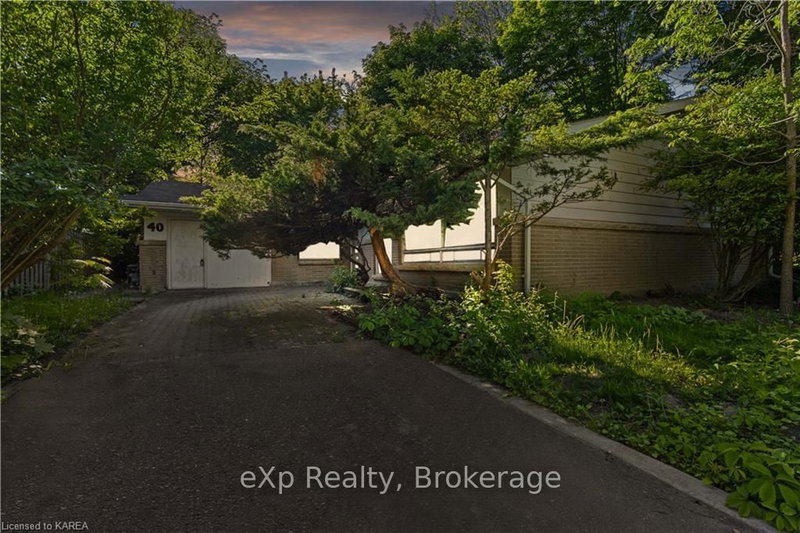 40 HILLCROFT Drive, Kingston