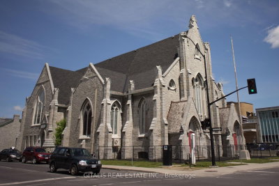 126 Wellington Street — photo 3