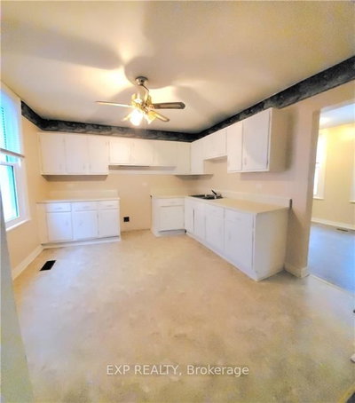 739 EDWARD Street — photo 3
