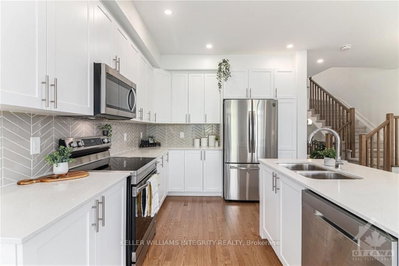 311 IBANEZ Walk — photo 6
