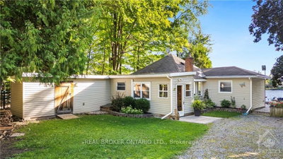 117 FATHER POINT Road — photo 2