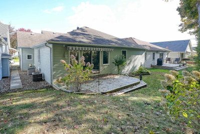 18 Wilkins Crescent — photo 2