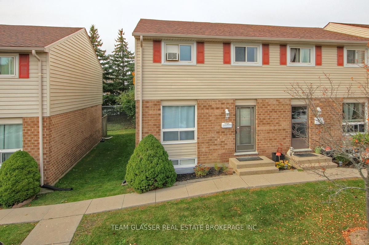 351 HIGHVIEW Avenue E, Unit 12 sold in London