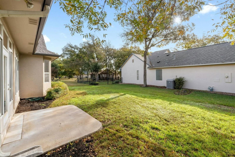 Property photo 32