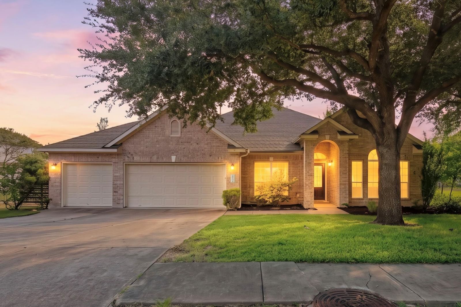 2813 Winding Shore LN - Photo 1