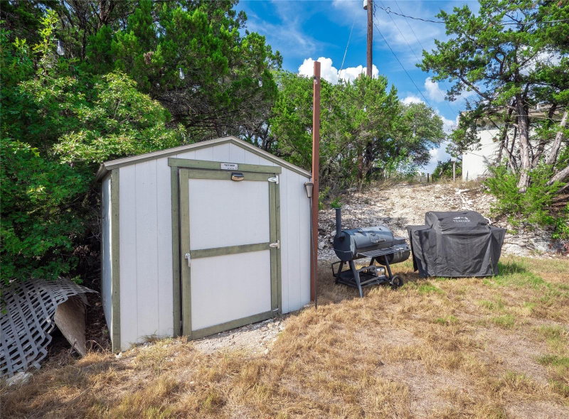 Property photo 25