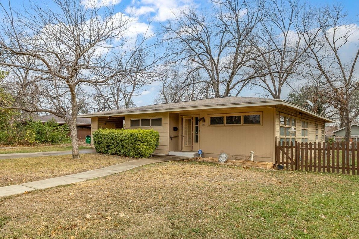 4809 Westfield DR - Photo 1