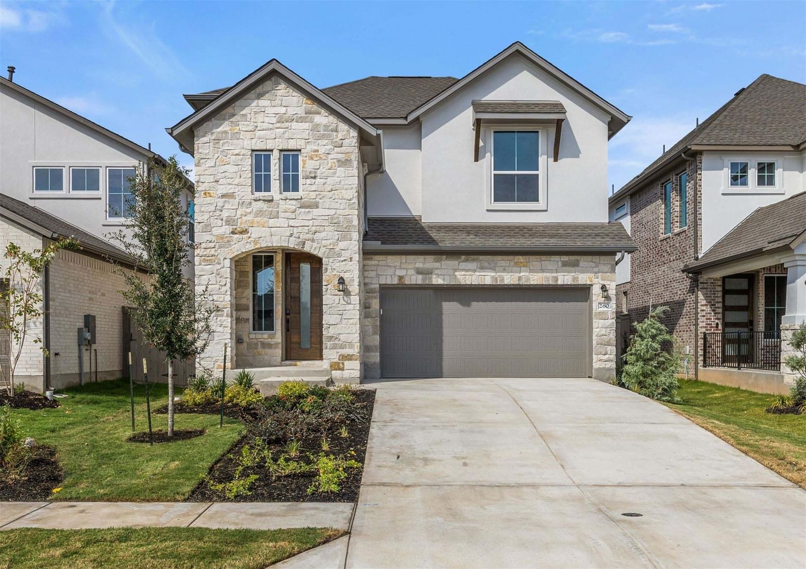 260 Bloomington Loop - Photo 1