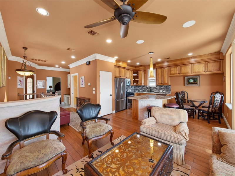 Property photo 31