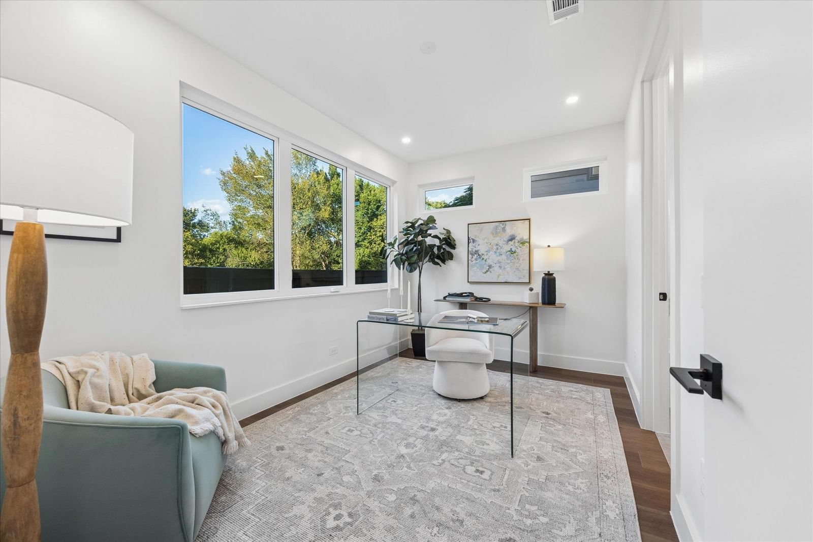 Photo 24