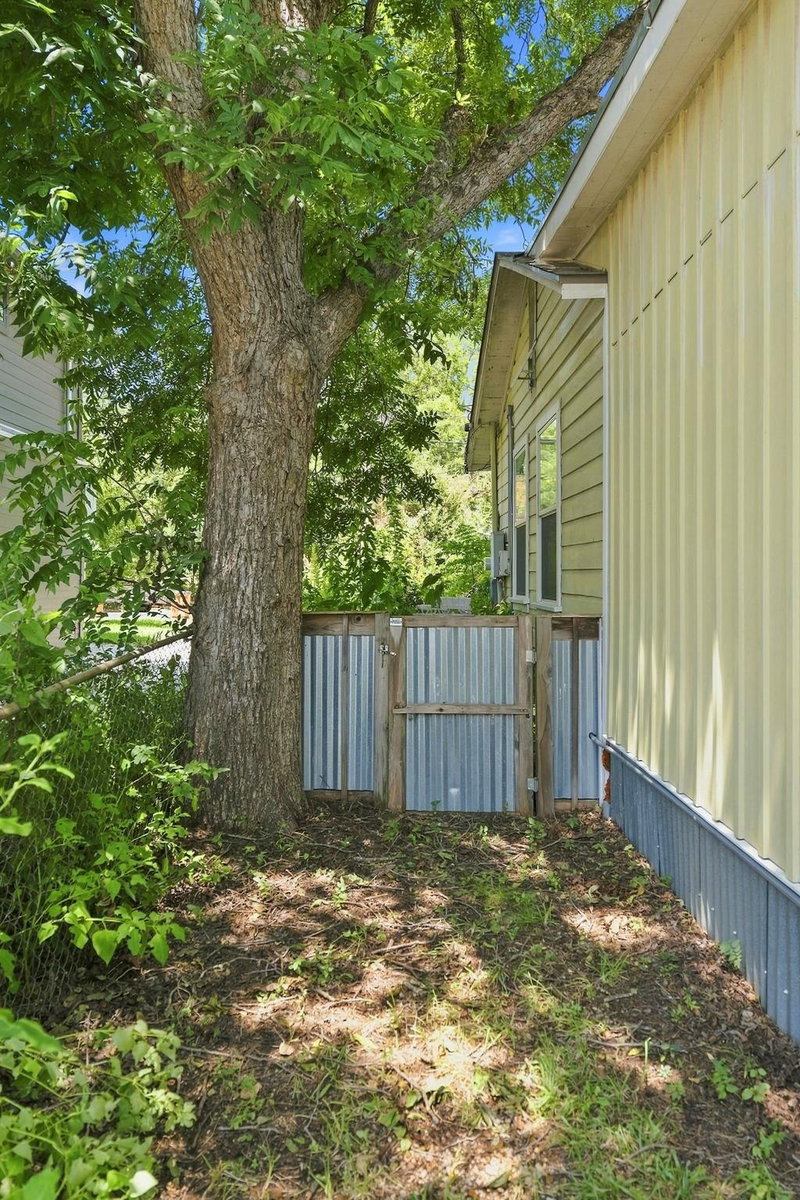 Property photo 31