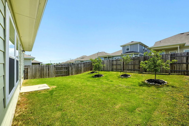 Property photo 35