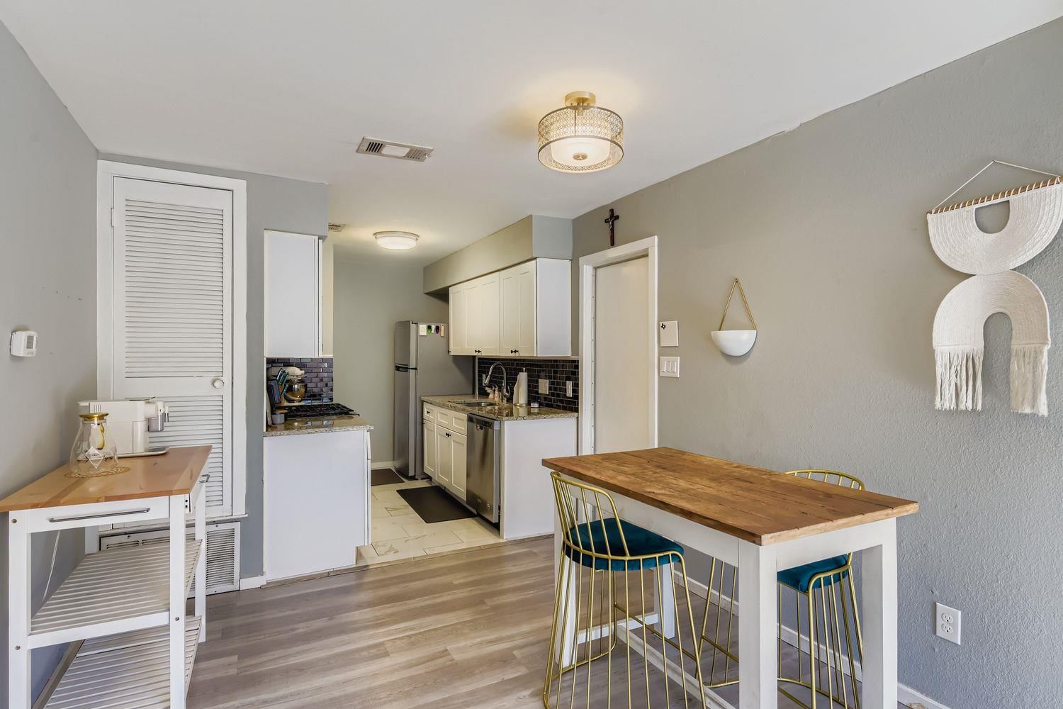 5922 Little Creek TRL - Photo 1