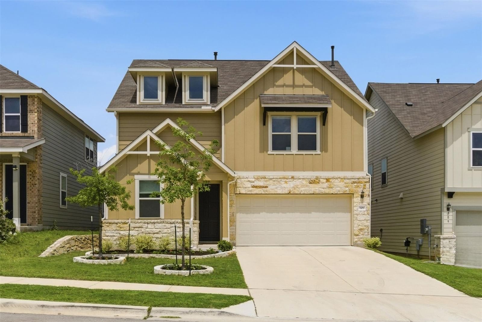 307 Marjorie DR - Photo 1