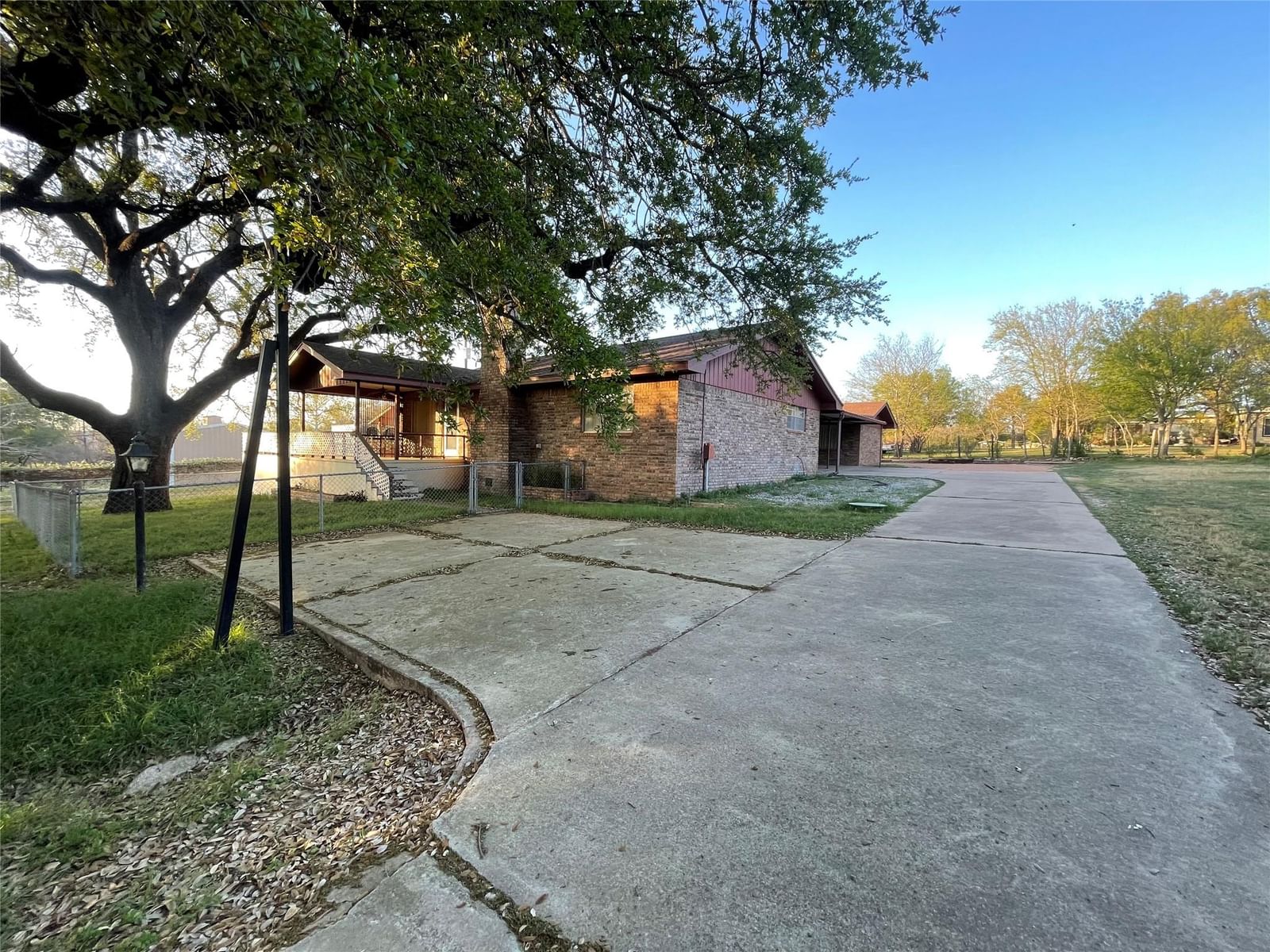 4317 River Oaks DR - Photo 1