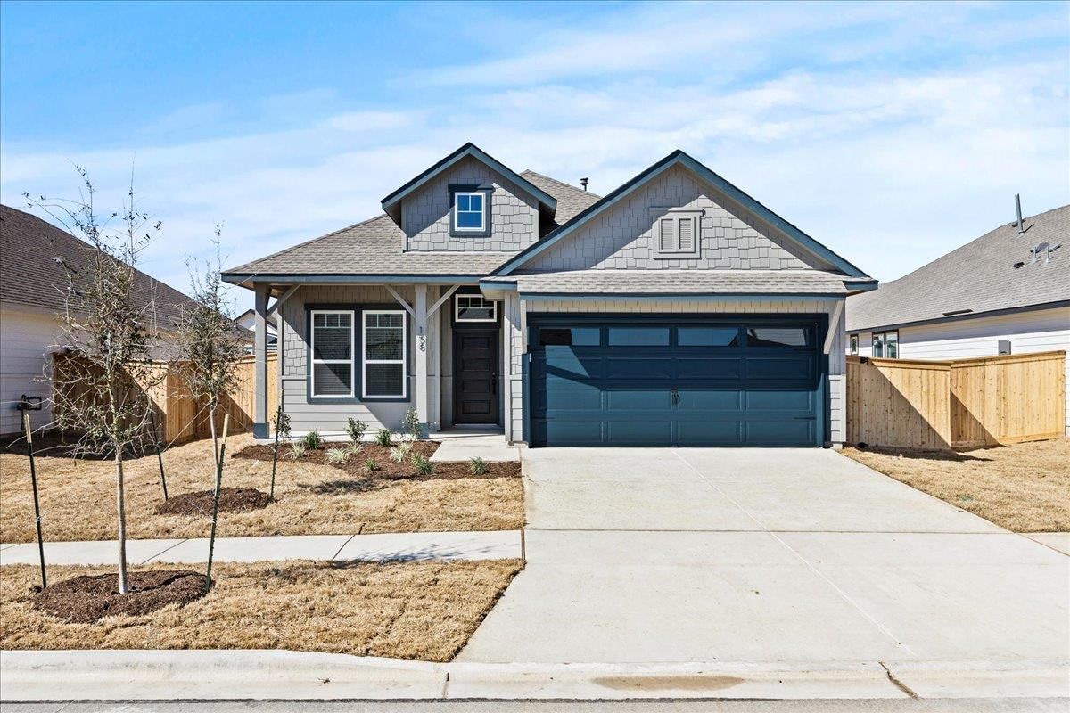 158 Paul Pena DR - Photo 1
