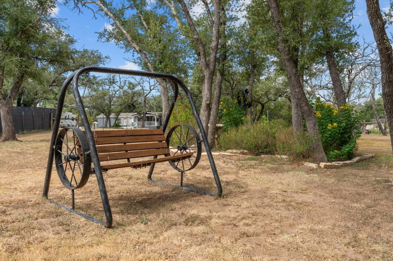 Property photo 33