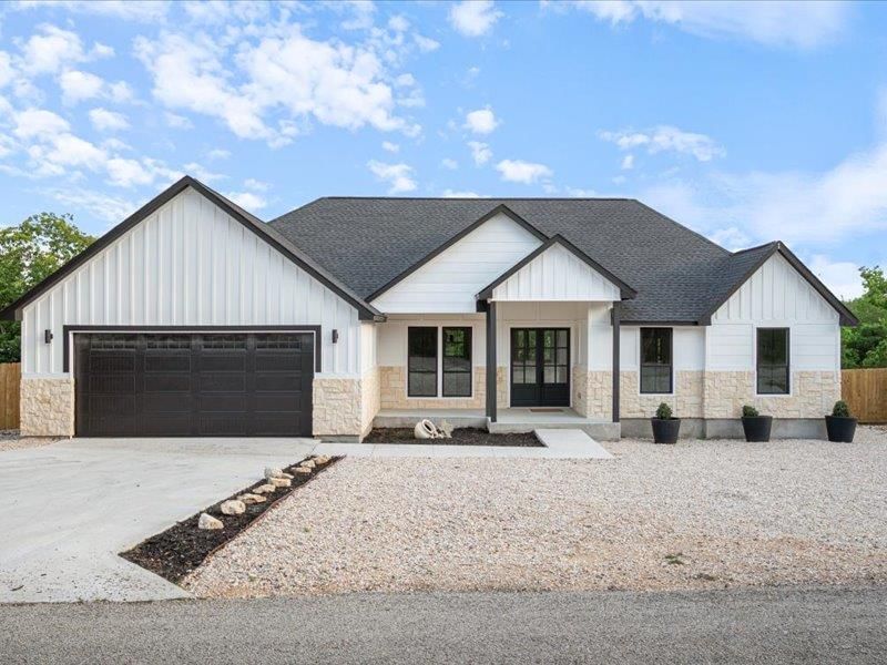 35 Whistling Wind LN - Photo 1