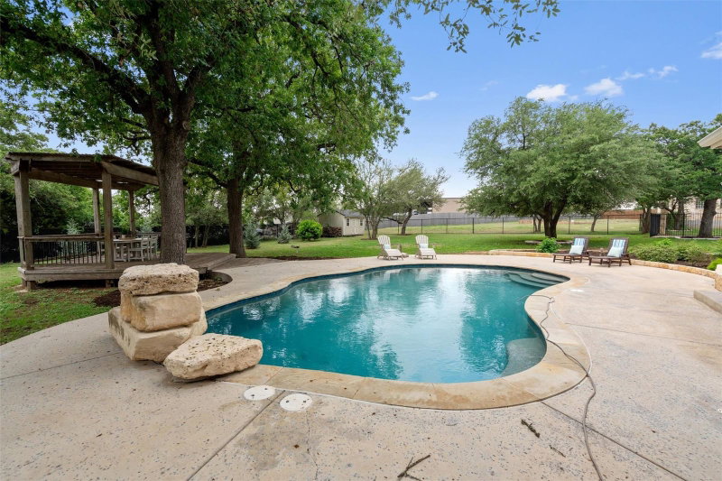 Property photo 33