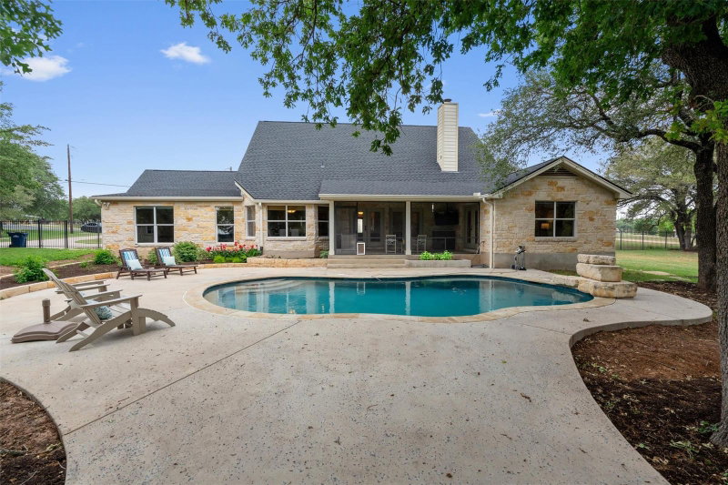 Property photo 35