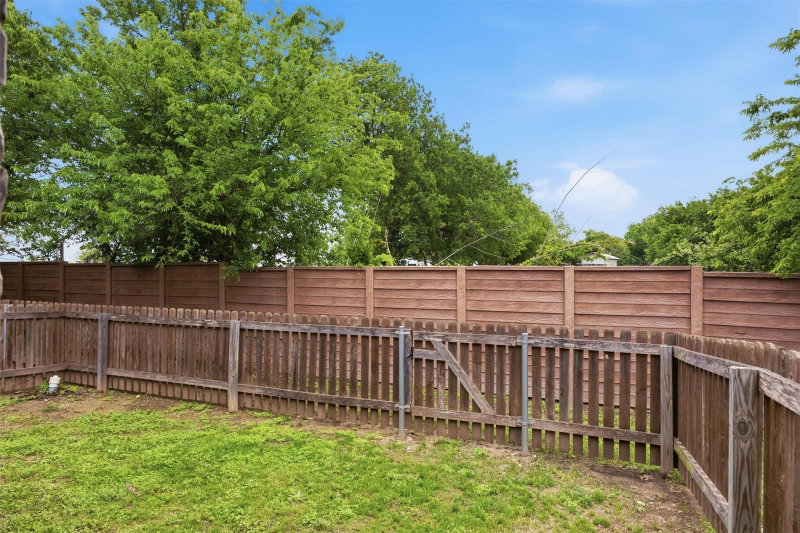 Property photo 38