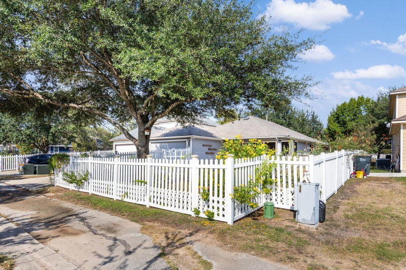 Property photo 35